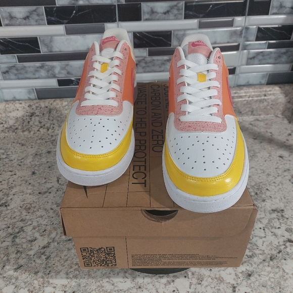 Custom nike - Picture 2 of 4